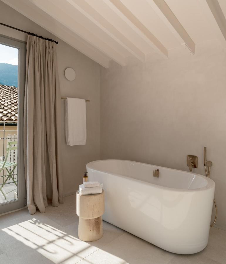 Deluxe Suite,1359120443:JPEG