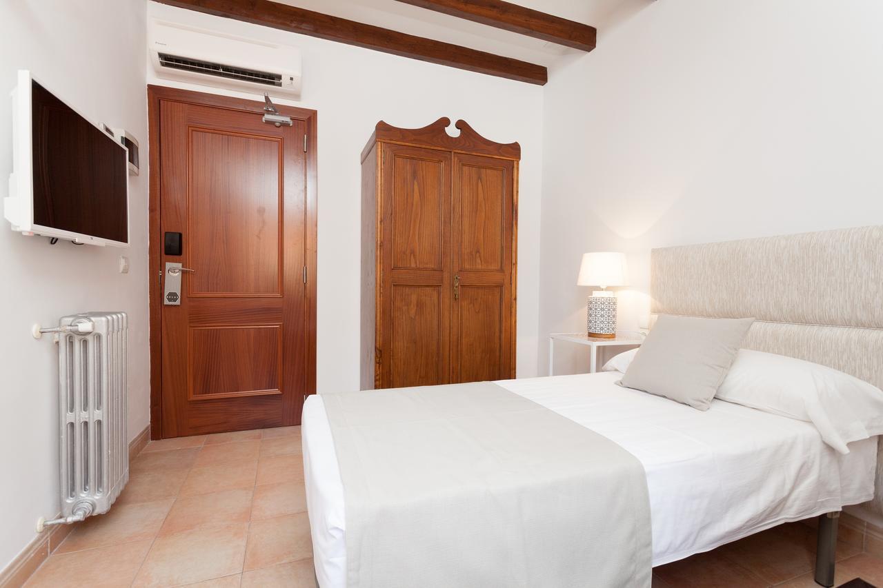 Single Room,1214571316:JPEG